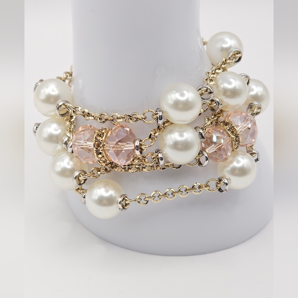 CHICO'S Emma Mag Faux Pearl and Light Pink Glass Bracelet W/‎ Magnetic Closure